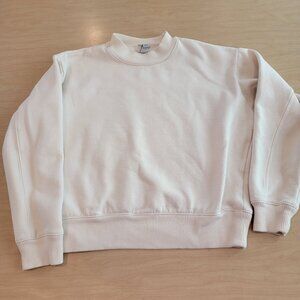A New Day Cream Crewneck Sweatshirt Women's Small